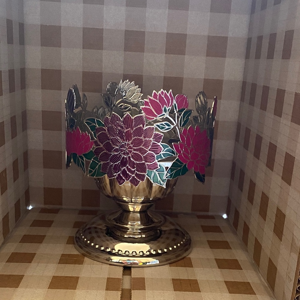 Bath & Body Works Silver Floral Candle Holder. 3 wick